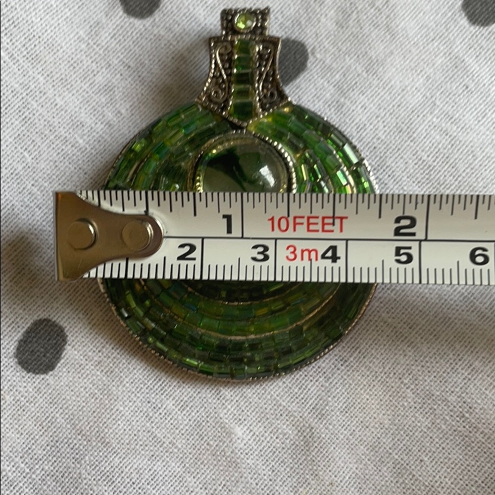 Vintage Green Charm Silver-tone. Perfect for Christmas - Picture 5 of 5